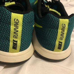 👟 NIKE RUNNING SHOES 👟 PRICE FIRM